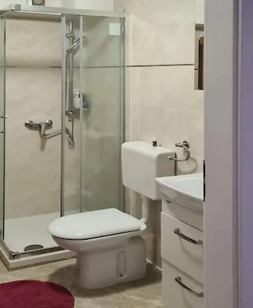 Cozy Under The Vine 아파트